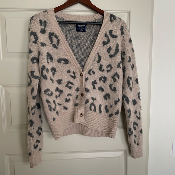 Abercrombie & Fitch Sweaters - Abercrombie and Fitch fuzzy leopard cardigan